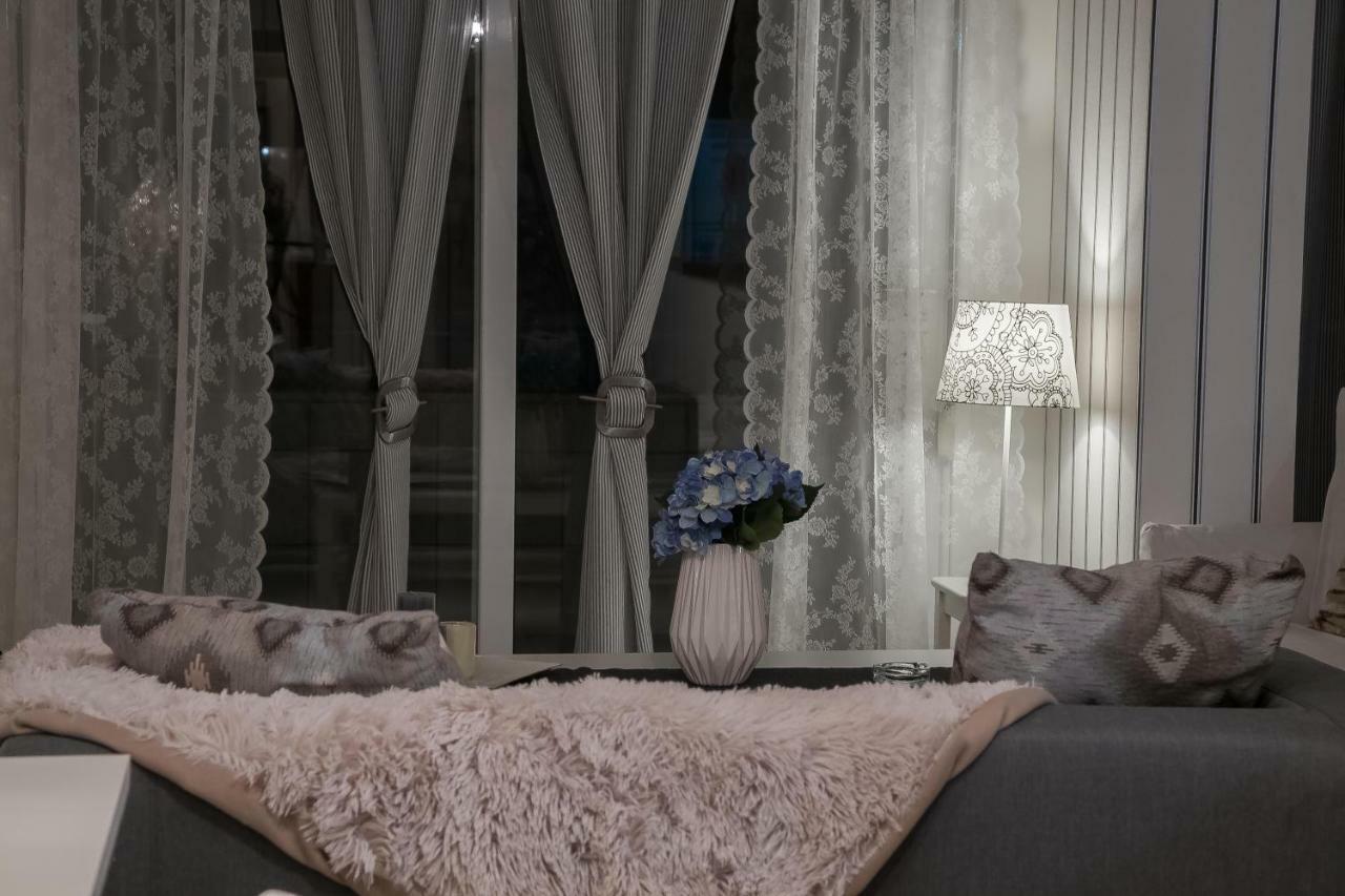 Luxury City Center Apartment Kalambaka Eksteriør billede